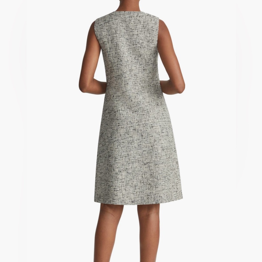 LAFAYETTE 148 NEW YORK
SLEEVELESS BUTTON FR
COLOR: Black Mult
SIZE: 12 & 14 - Picture 2 of 16
